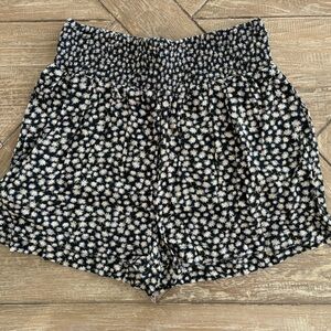American Eagle Outfitters Black and Cream Floral Shorts